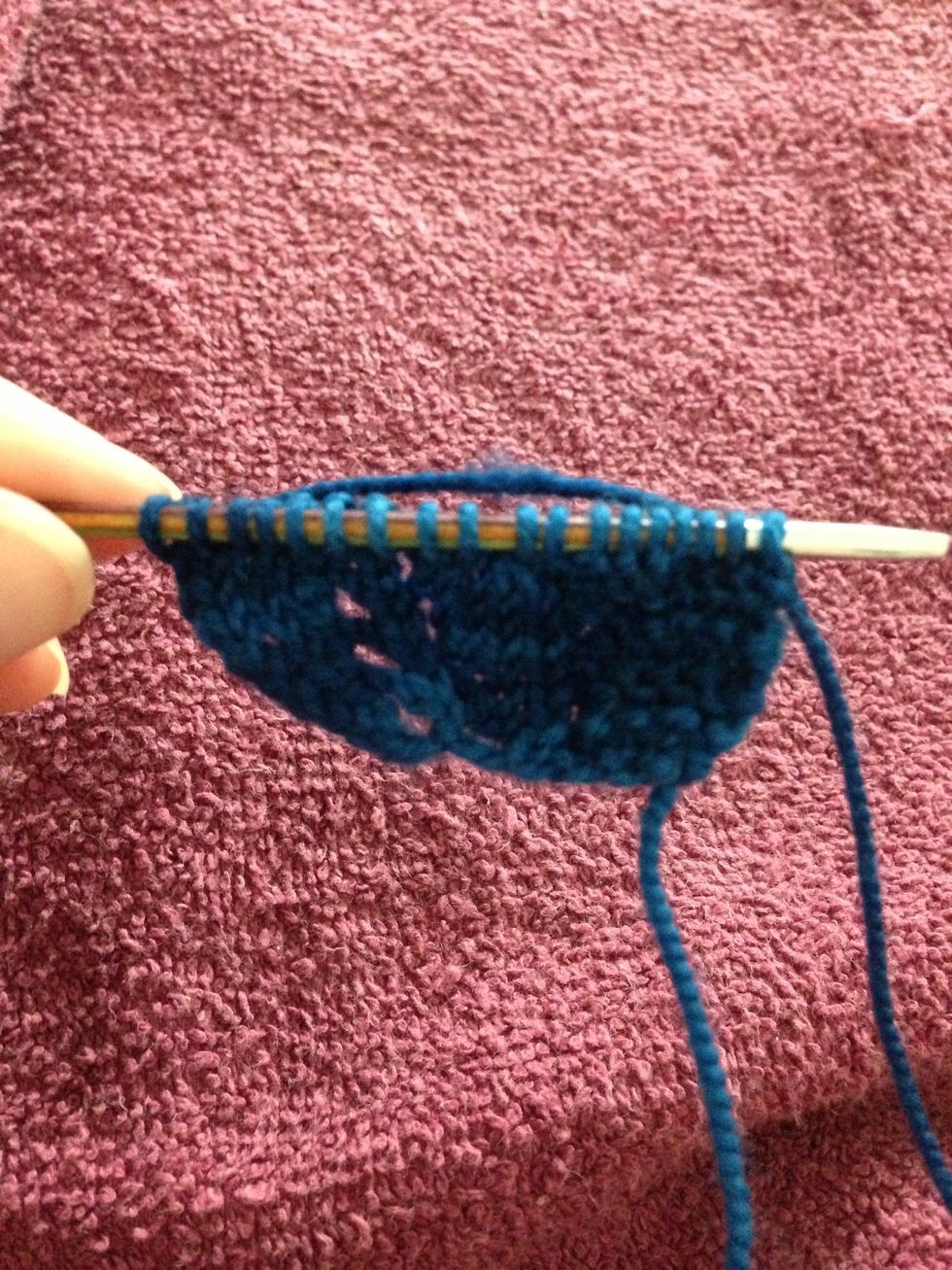 Row 9: k4, p4, ssk, k7, k2tog, k1