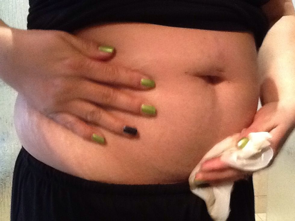 Rub the excess cream into your skin focusing on your problem areas like stretch marks, loose skin, or cellulite. You can expect progressive results over the next 72 hours.