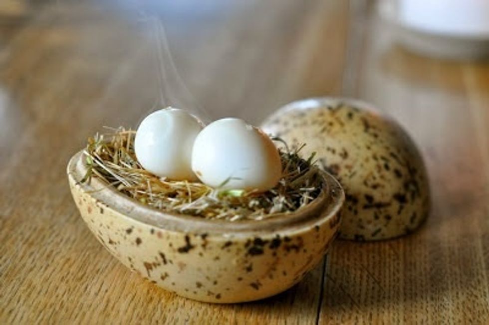 Rumor has it that this method of cooking originated in Scandinavia. The renowned restaurant noma features dishes cooked in hay such as these quail eggs.