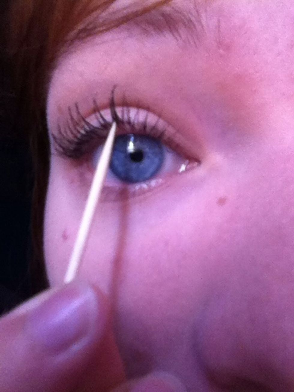 Run along the lashes, separating them as go along. Take your time! \ud83d\ude04\ud83d\udd51