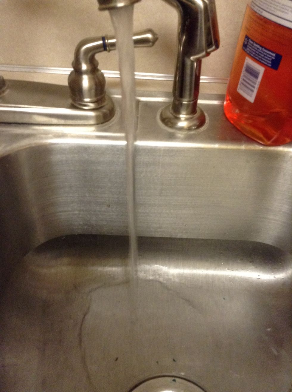 run ur water all the way hot, until it actually gets hot;)