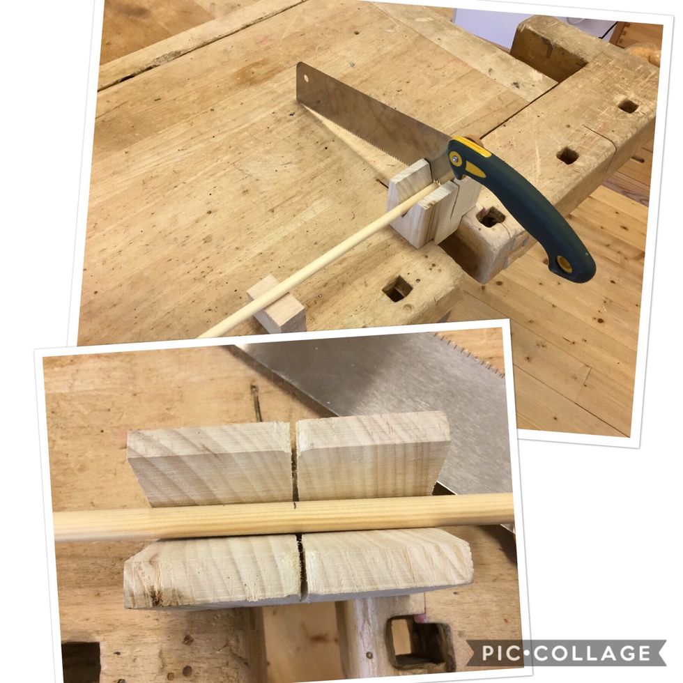 S\u00e5ga en rundstav som \u00e4r 10 mm i diameter. Den ska vara 8 cm l\u00e5ng. Anv\u00e4nd Japans\u00e5g och s\u00e5gst\u00f6d.