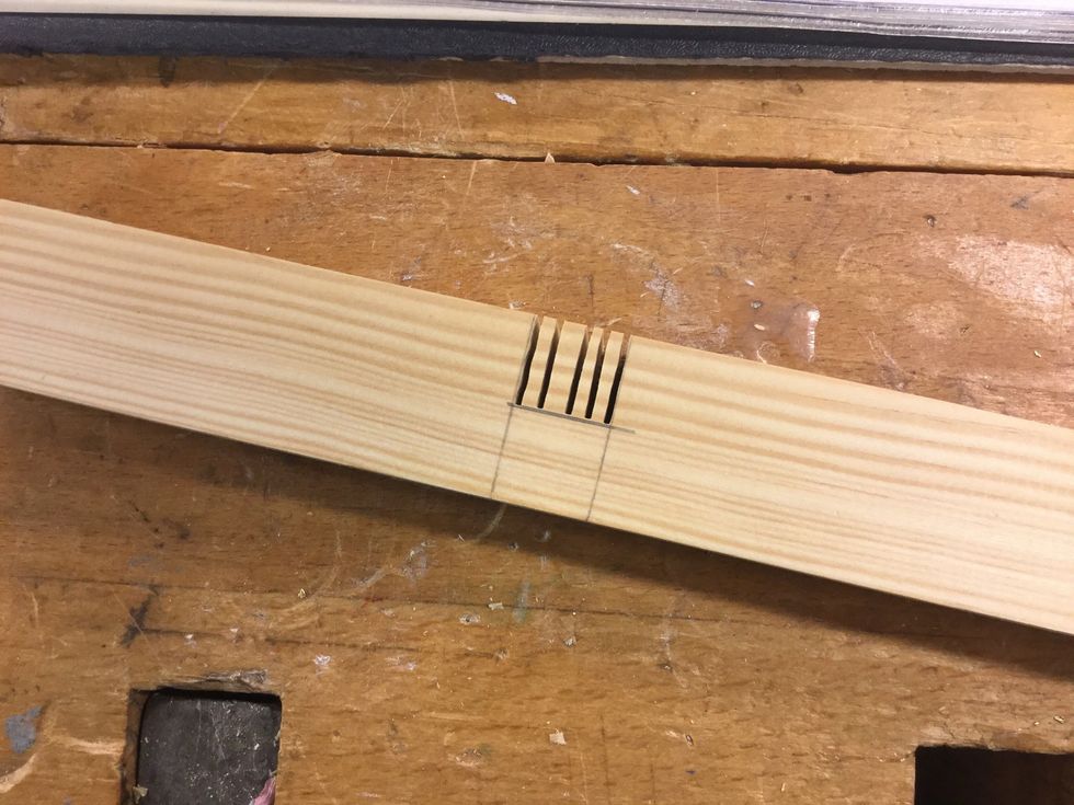 S\u00e5ga flera g\u00e5nger s\u00e5 blir det l\u00e4ttare att hugga bort sen.