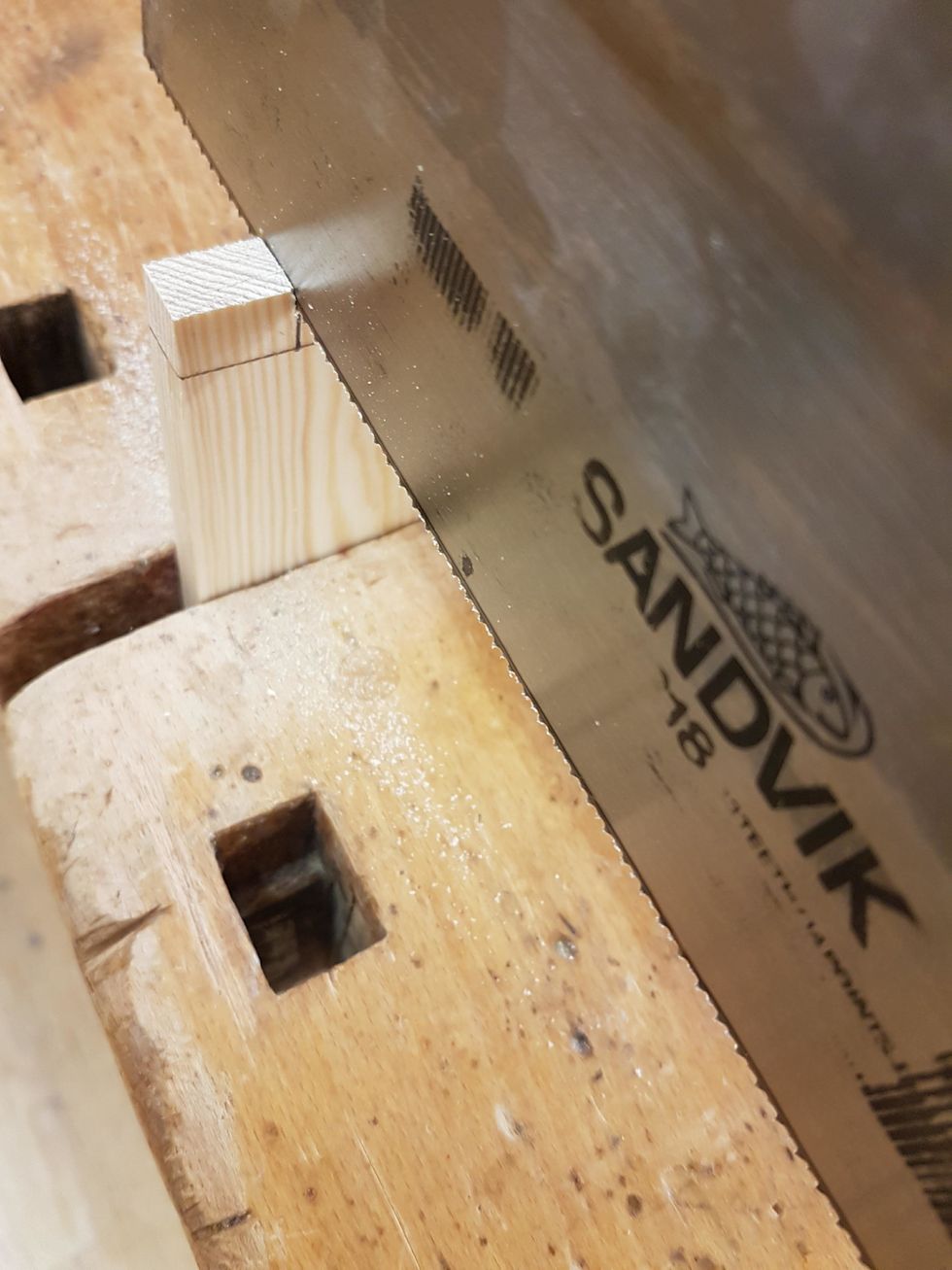 S\u00e5ga p\u00e5 strecken. Var noggrann.