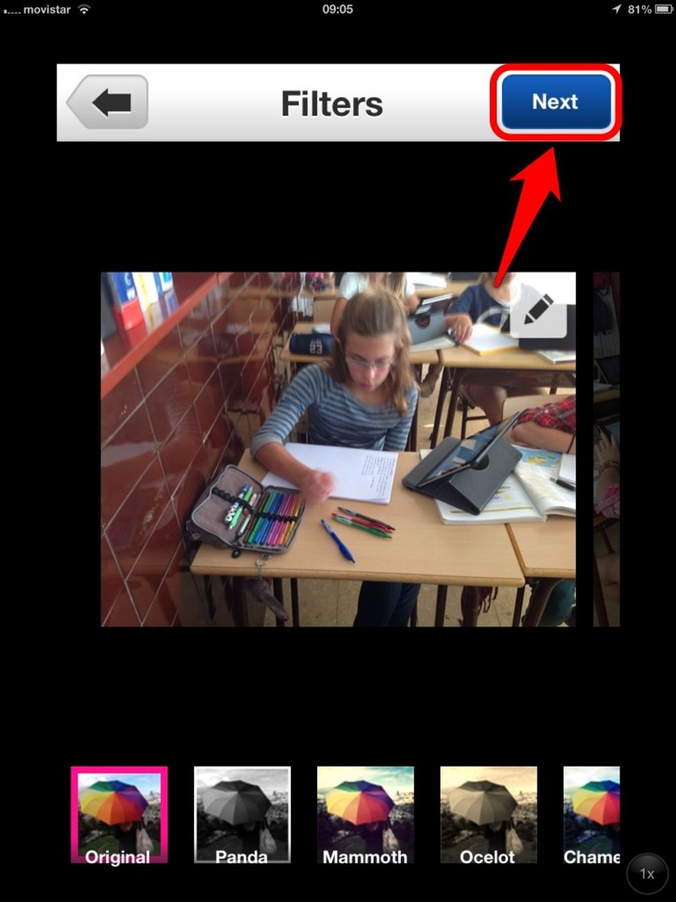 Salteu aquesta pantalla (serveix per afegir filtres a les fotos) fent "tap" a "Next".