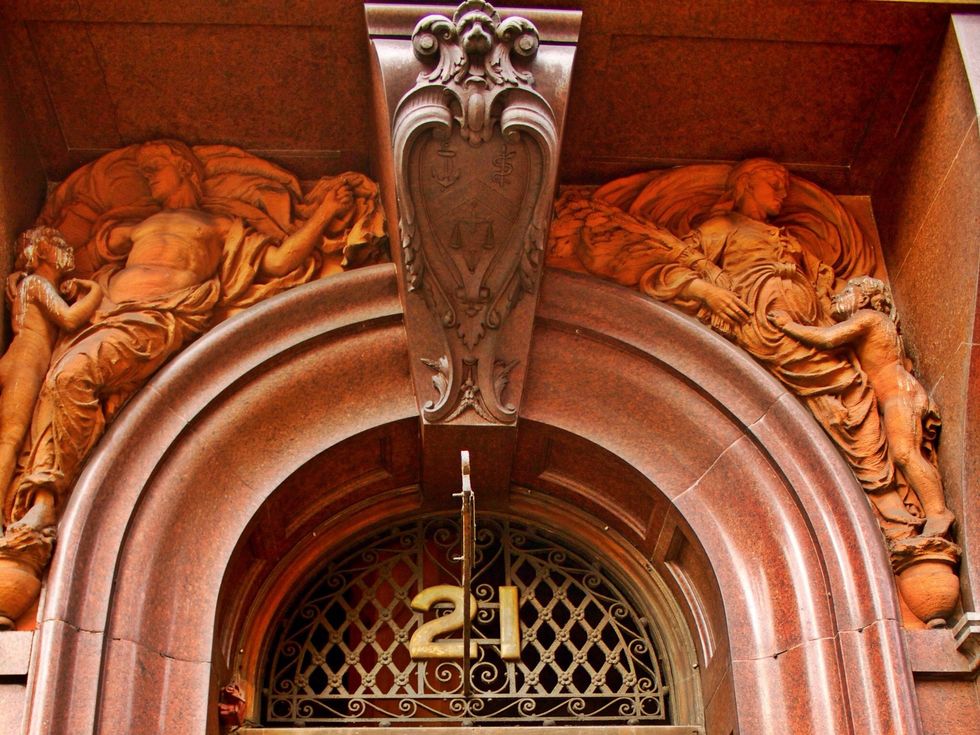 ...same building, different entrance, another spectacular door.