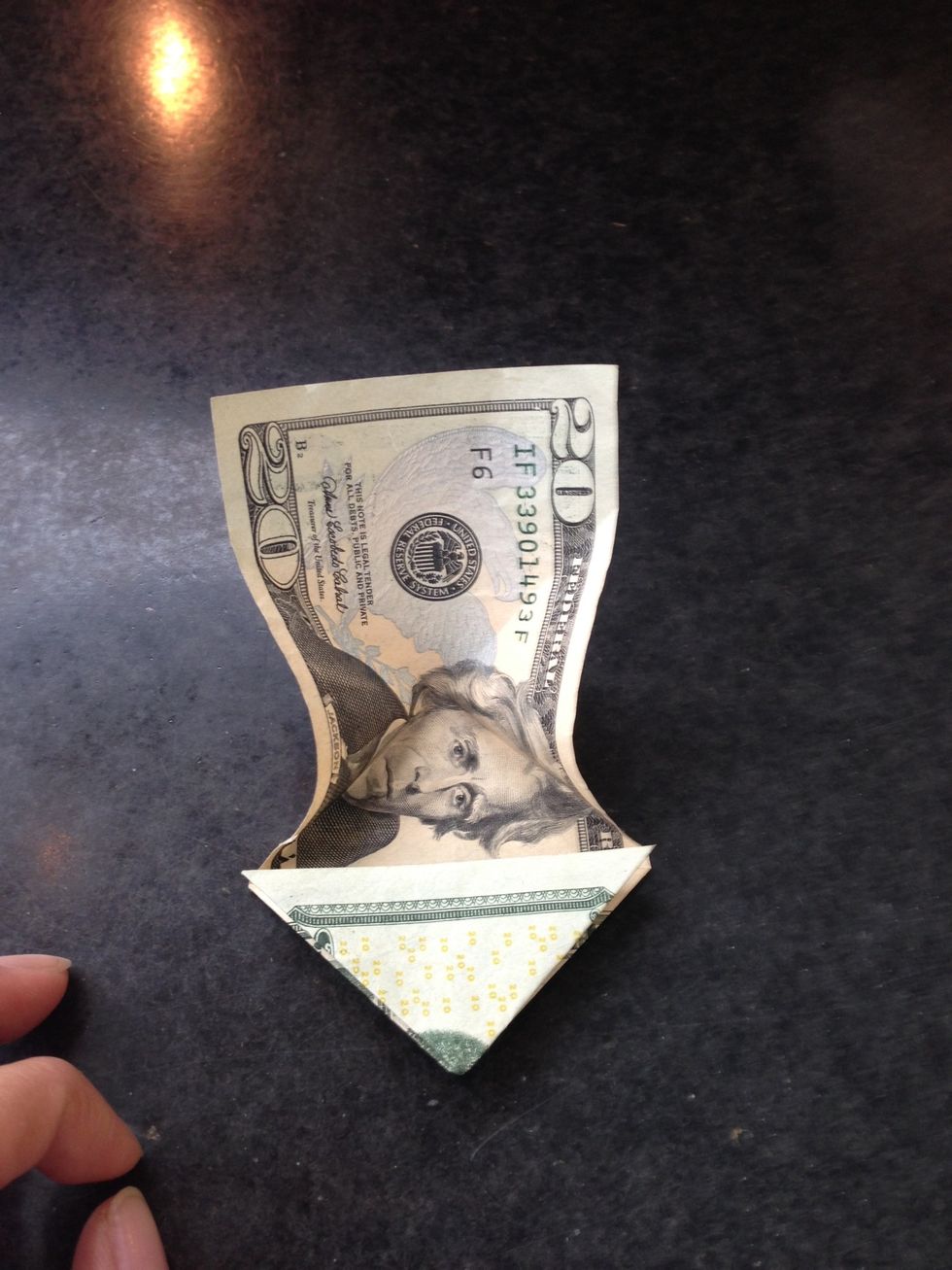 Same thing on the other side going to make an arrow fold with creases