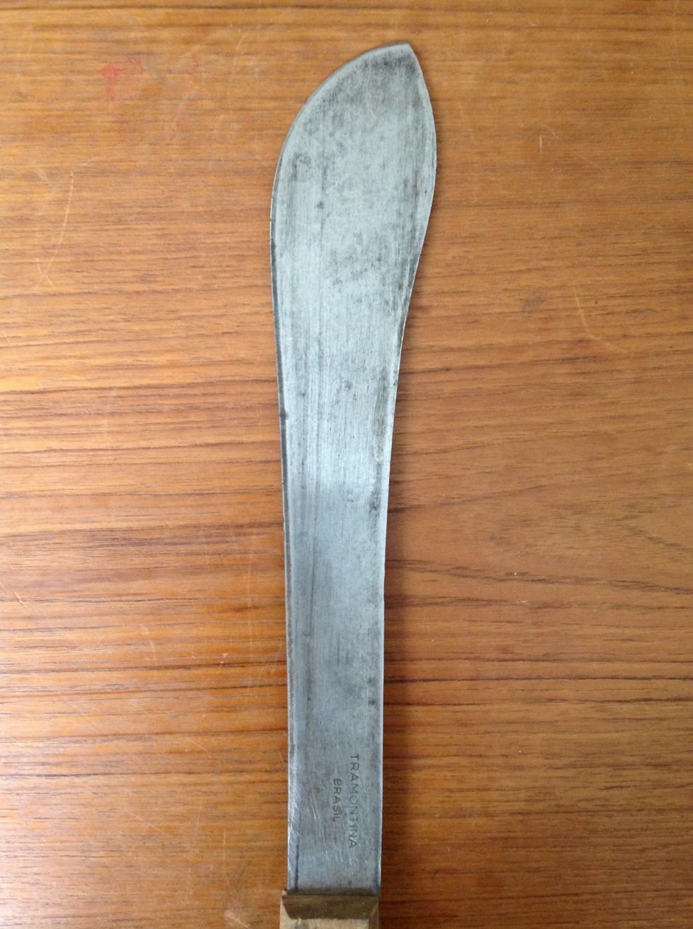 Sand non cutting surfaces and edges of cutlass