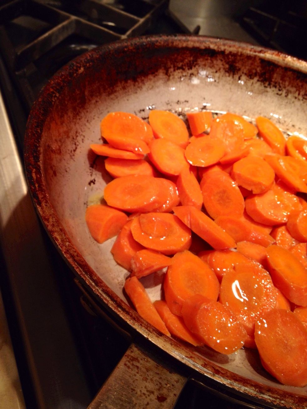 Saut\u00e9 for a few minutes