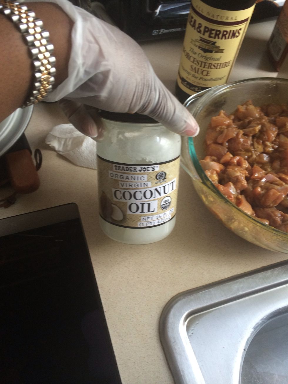 Saut\u00e9e chicken with oil (coconut is recommended)