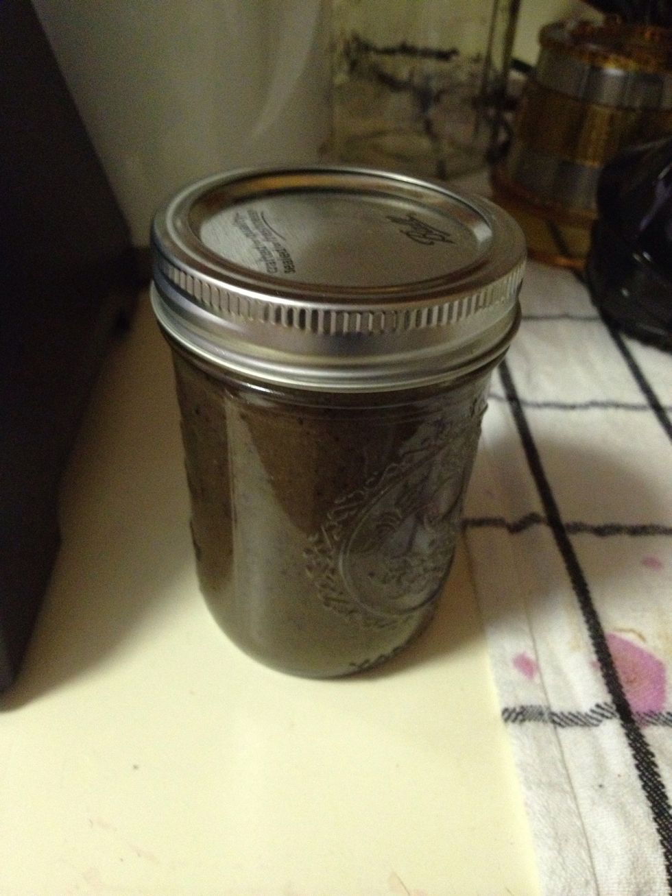 Save any left over for later. Try out different combos of greens and fruits to find your favorite. You can also add in other things like bee pollen, probiotics, and spirulina. Experiment & have fun!