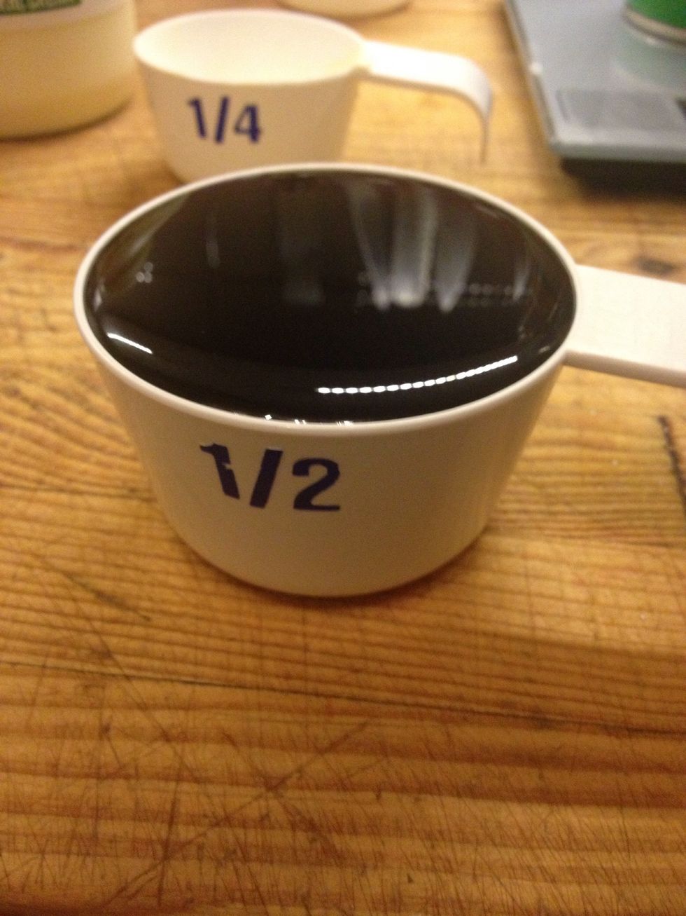 Scale 1/2 cup golden syrup