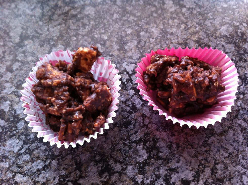 Scoop into cup cake cups and enjoy!