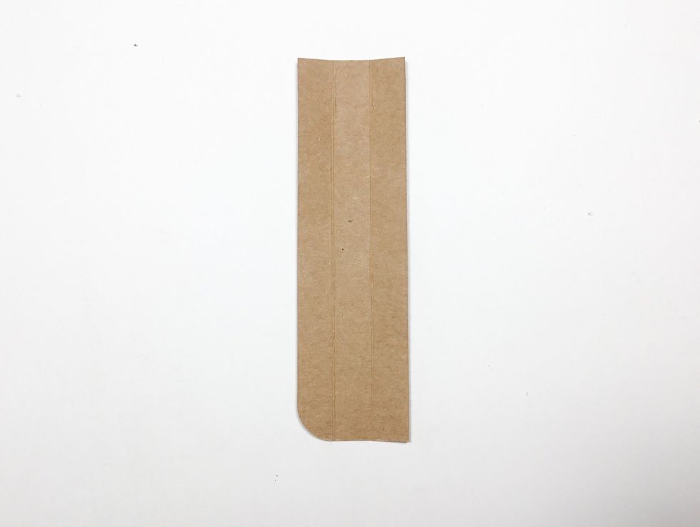 Score 1cm in from each edge as shown.