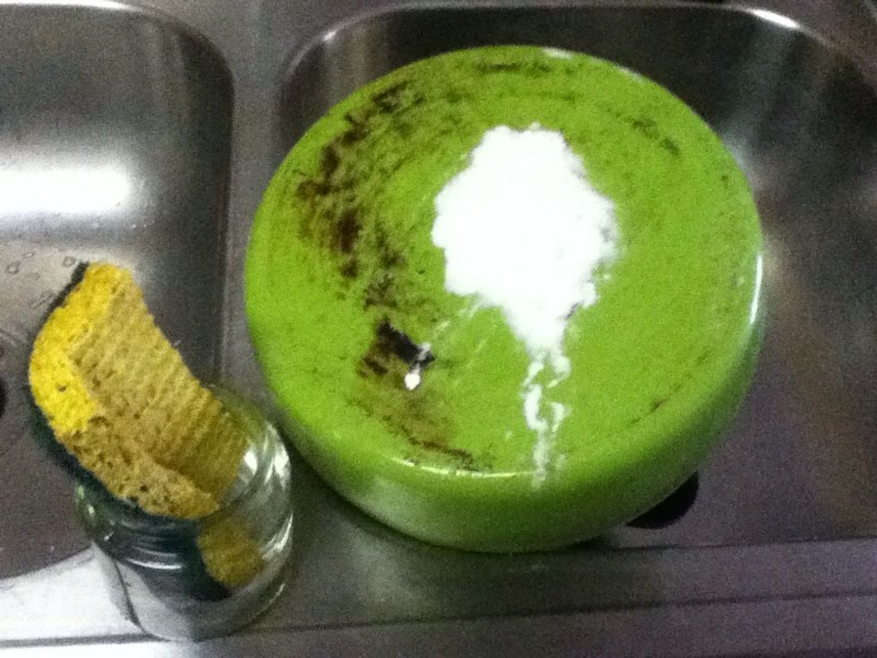 Scrub the bottom of the pot while making sure that the baking soda keeps a paste like texture. That paste texture is key.