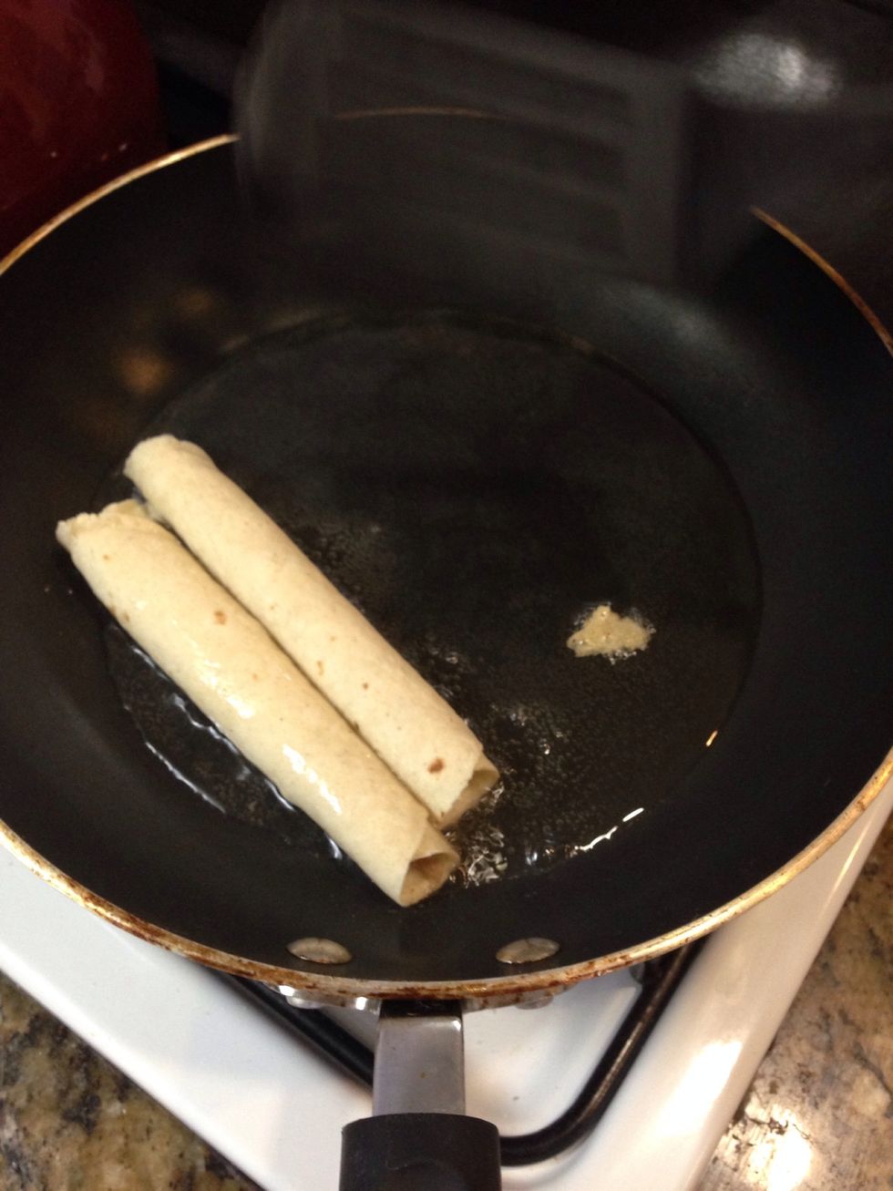 Se ponen a fre\u00edr con aceite