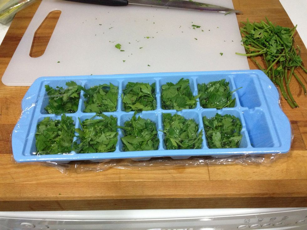 Se tapa con film transparente.