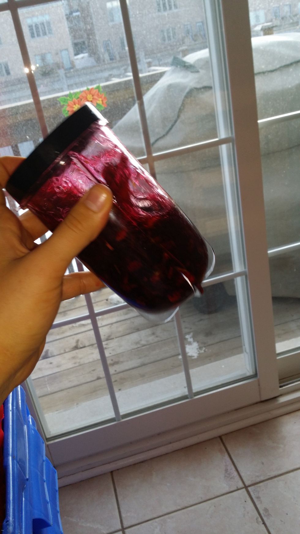 Seal container and SHAKE!