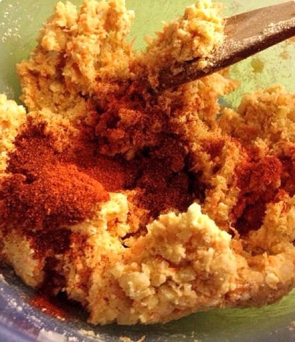 Season with chili powder, cayenne, salt & pepper.
