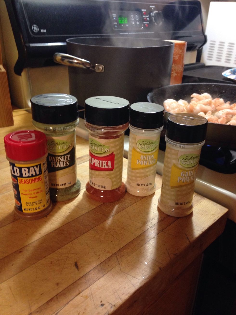 Seasonings used for the garlic shrimp