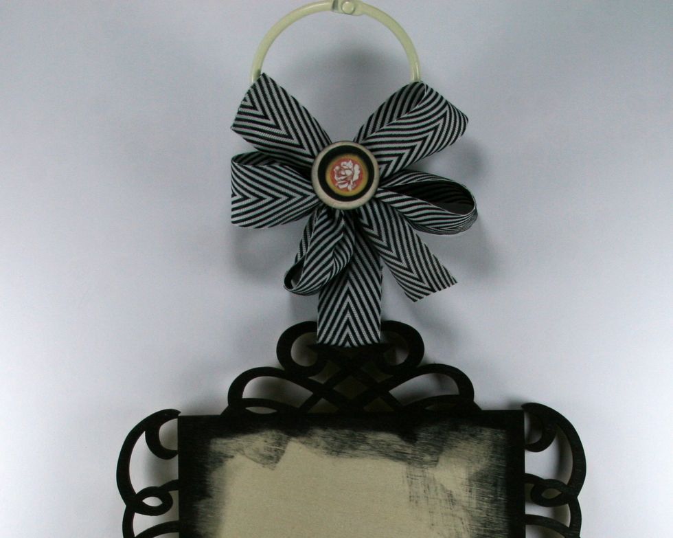 Secure a circle shape on top from the Mon Amour Chipboard.