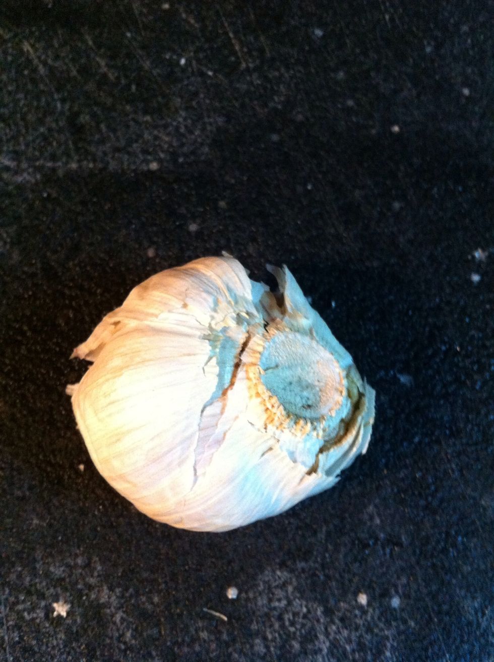 See the jacket is loose.