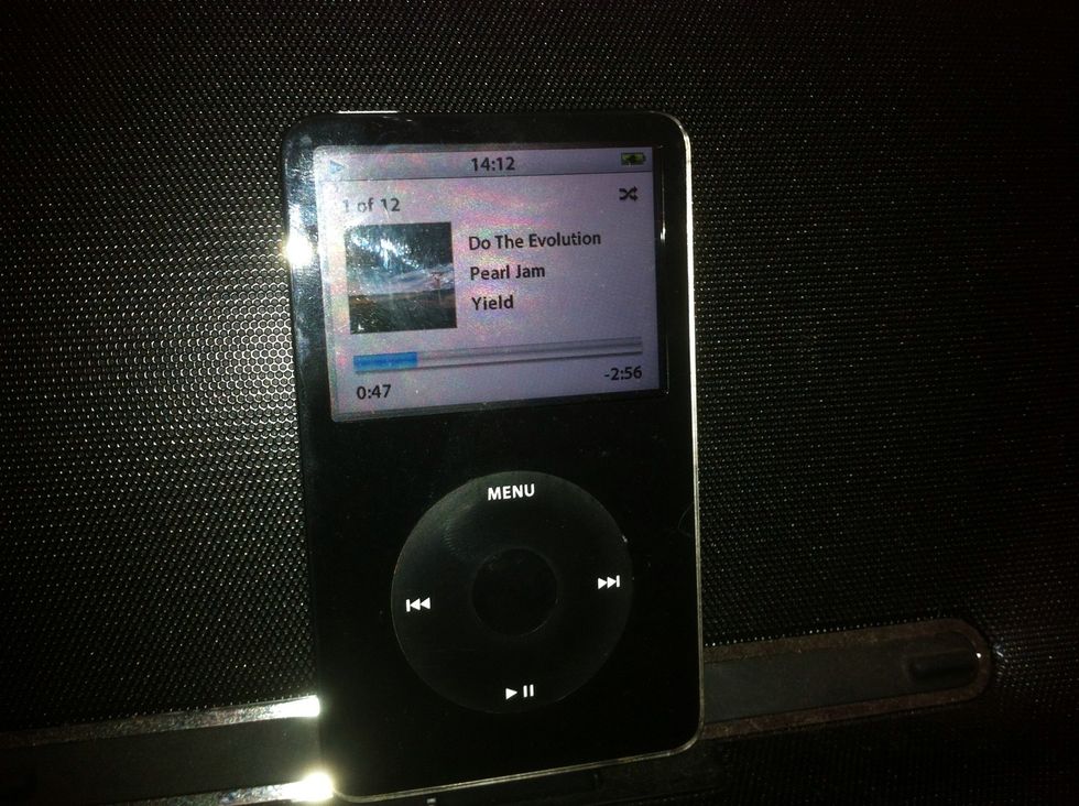 Select appropriate chilli cooking music. I recommend Pearl Jam or Queens of the Stone Age