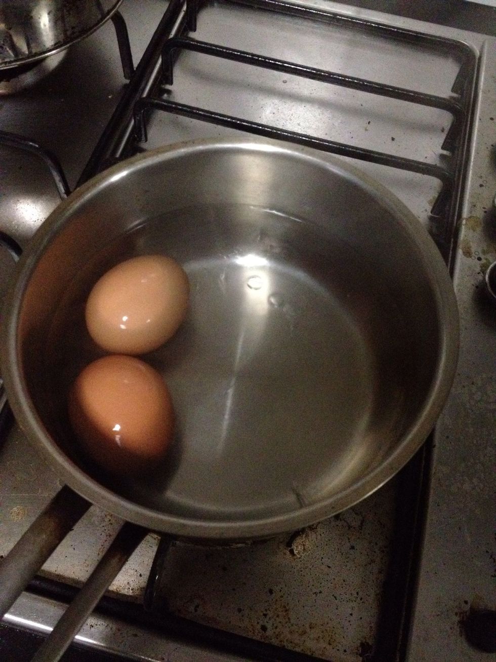 Semi-submerge your eggs with cold water.