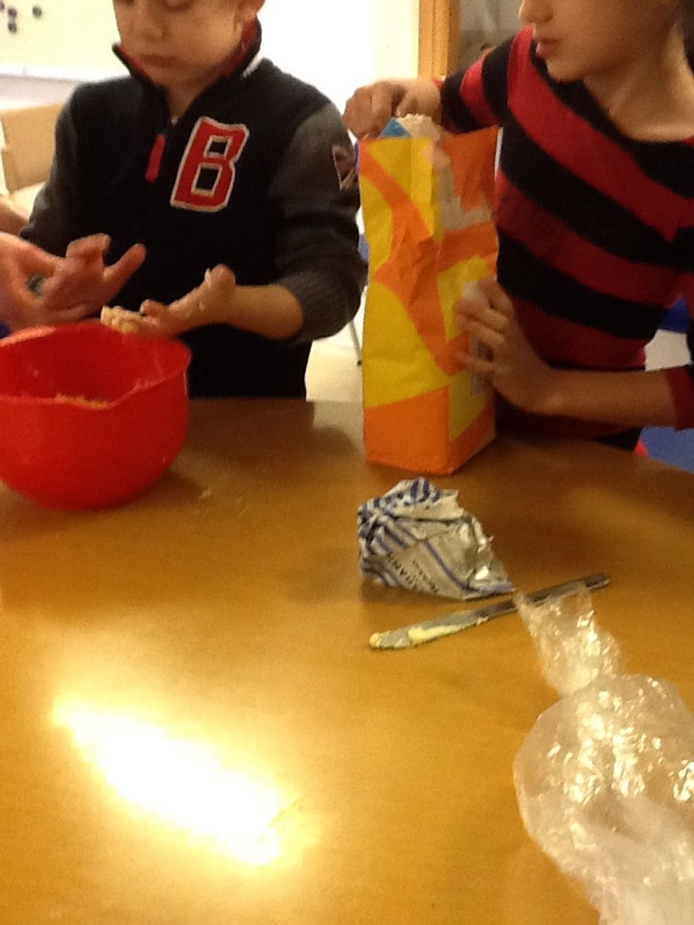 Sen l\u00e4ger man mj\u00f6l i.