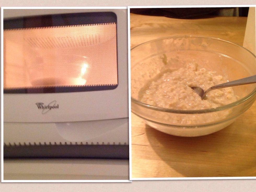 Sen l\u00e4gger man in gr\u00f6ten i mikron tills gr\u00f6ten blir som p\u00e5 bilden. Sen \u00e4r man f\u00e4rdig. Ha gr\u00f6ten inne i mikron mellan 1 1/2 minut och mellan 2 minuter.