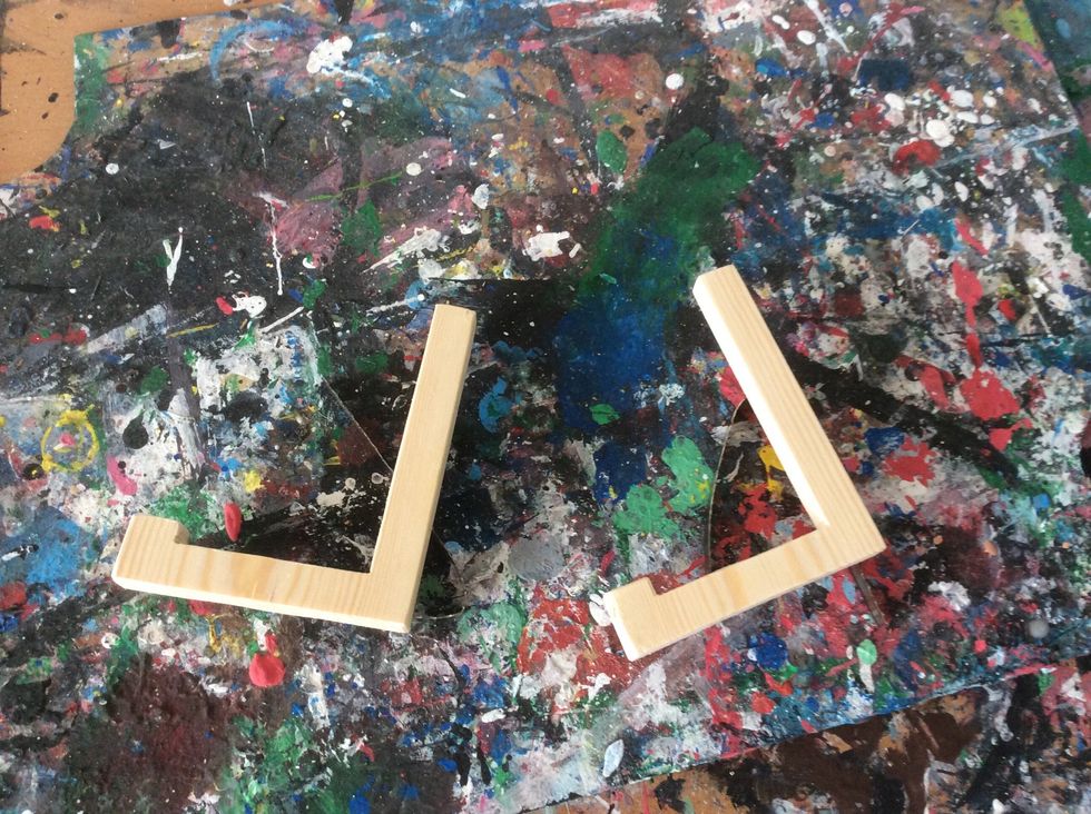 Sen \u00e4r det dags att ytbehandla. V\u00e4lj hur du sj\u00e4lv vill att ditt iPadst\u00e4ll ska se ut.