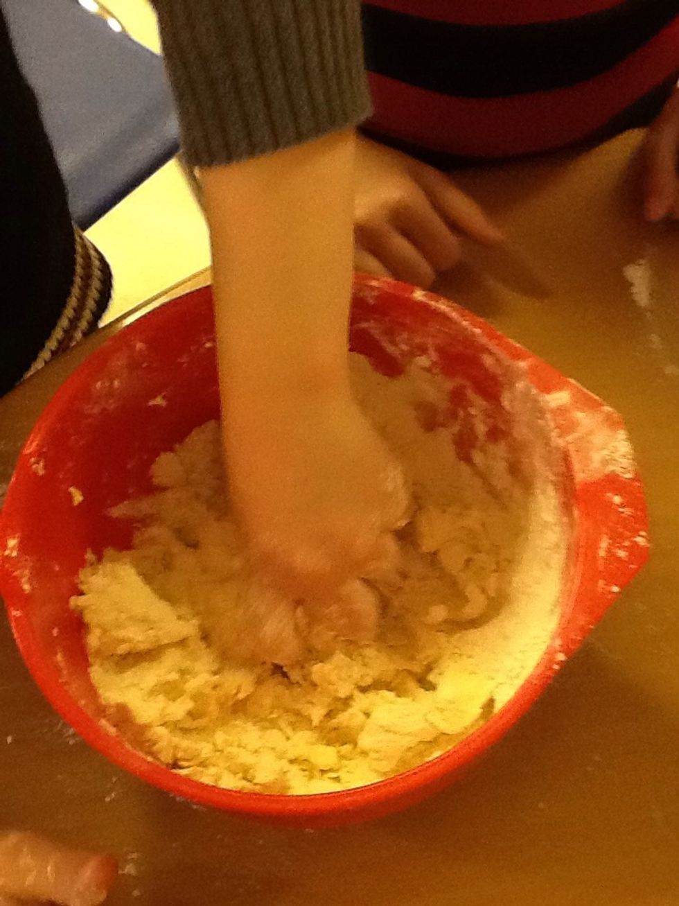 Sen vispar man det till smulor.