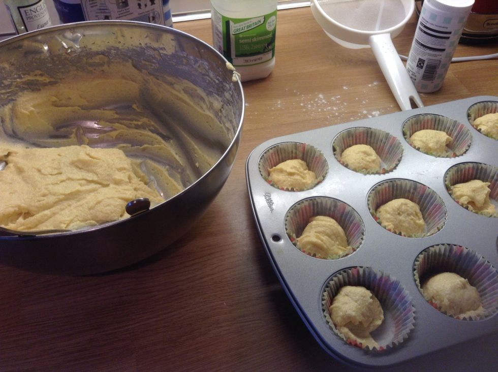 Separate into 24 muffin cases.