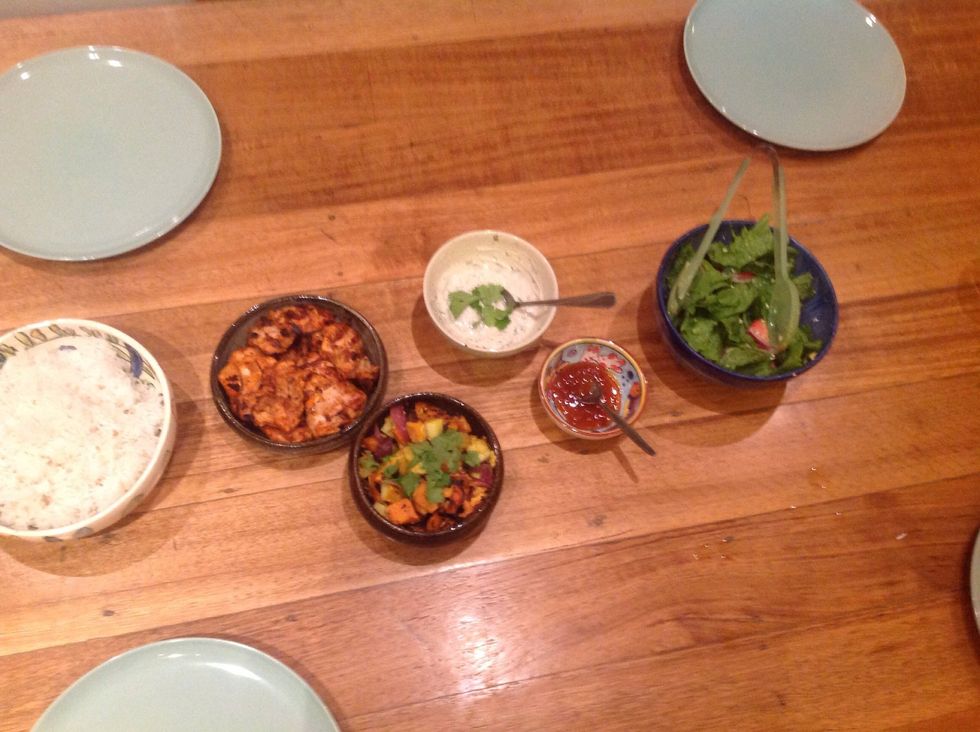 Serve chicken and raita with rice and salad. Enjoy :)