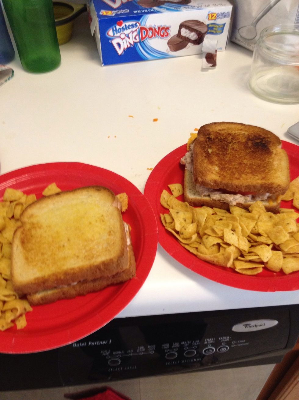 Serve hot with Fritos and lemonade. Easy and delicious.