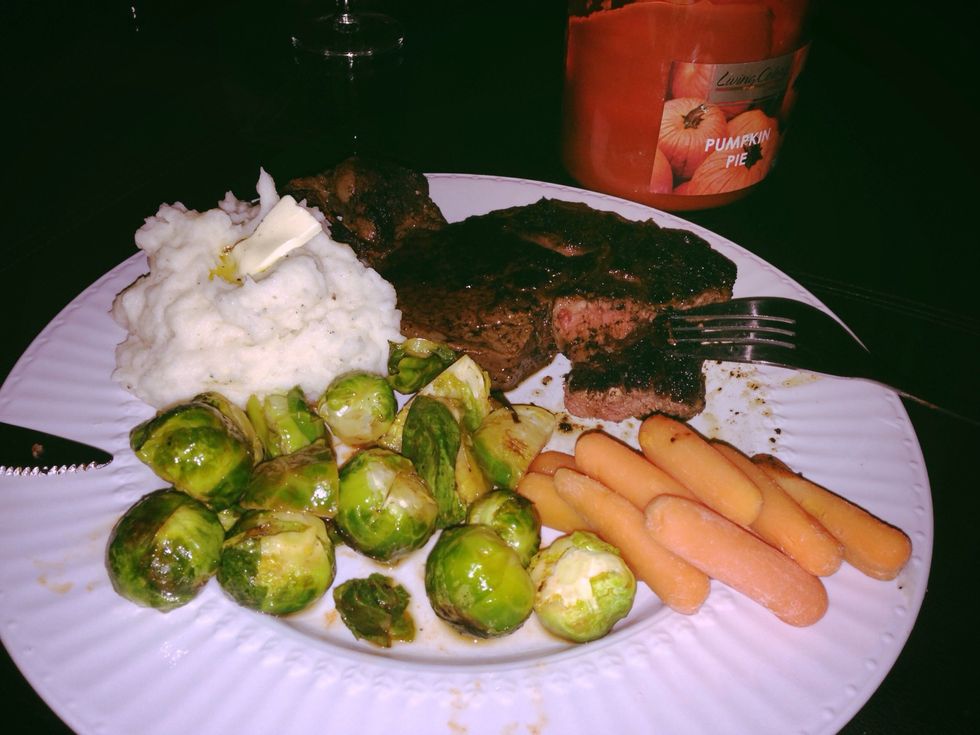 Serve however you like or eat it by itself! I ate mine with a steak, steamed carrots, and some sriracha honey lime brussel sprouts (there's a guide for those too!) I hope you enjoyed! \ud83d\ude0a\ud83c\udf74