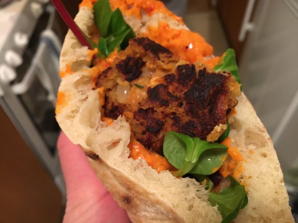 Serve them as you like: In a pita bread with salad and ajvar sauce, or with a warm or cold salad.