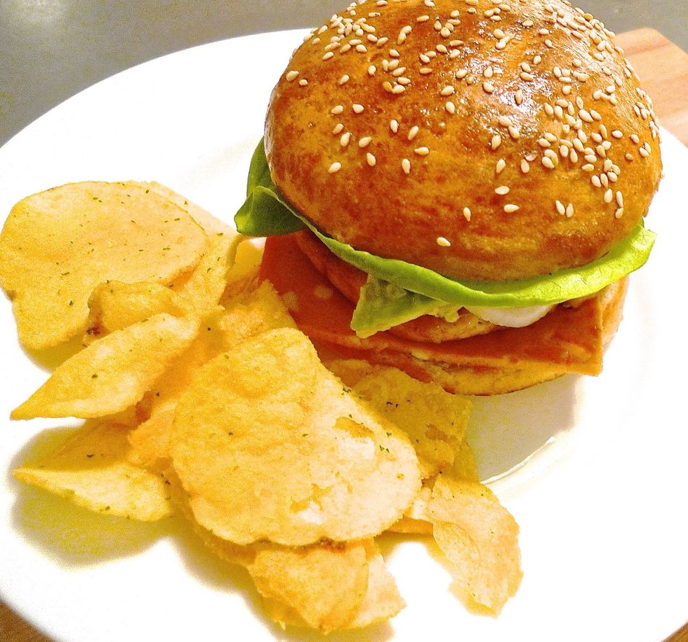 Serve together with some Mackie's of Scotland potato crisps.