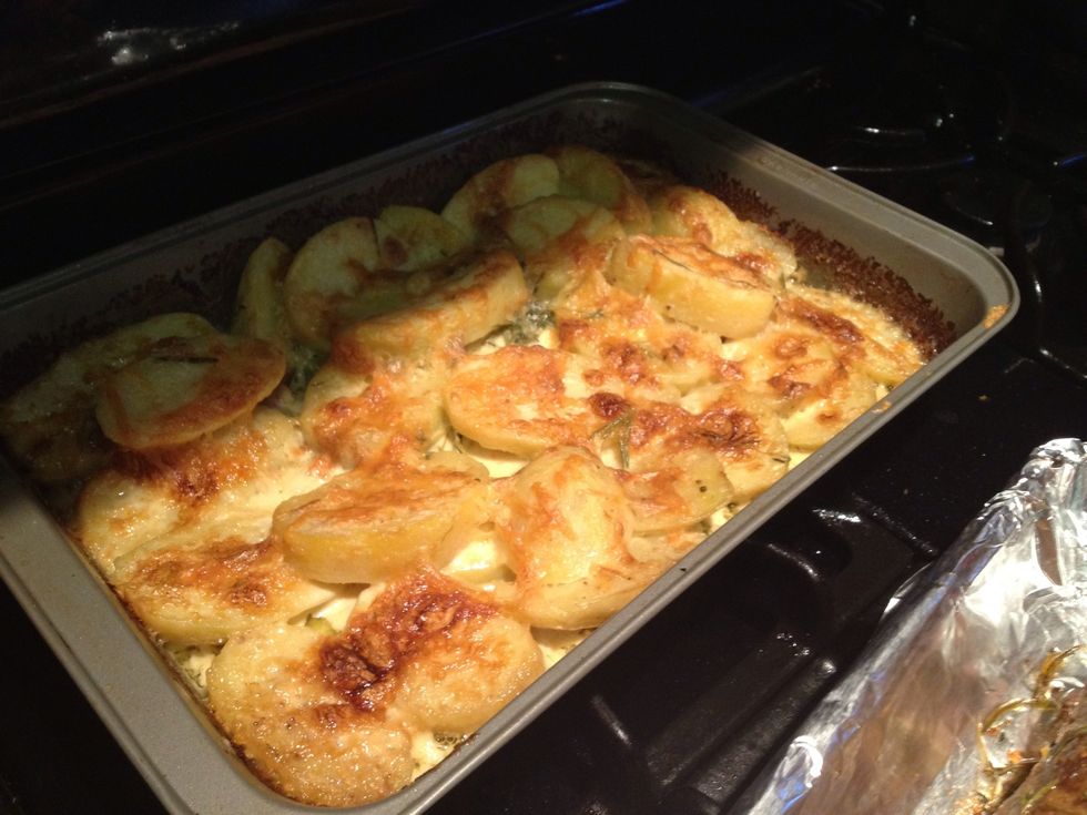 Serve with gratin dauphinois as a complement.