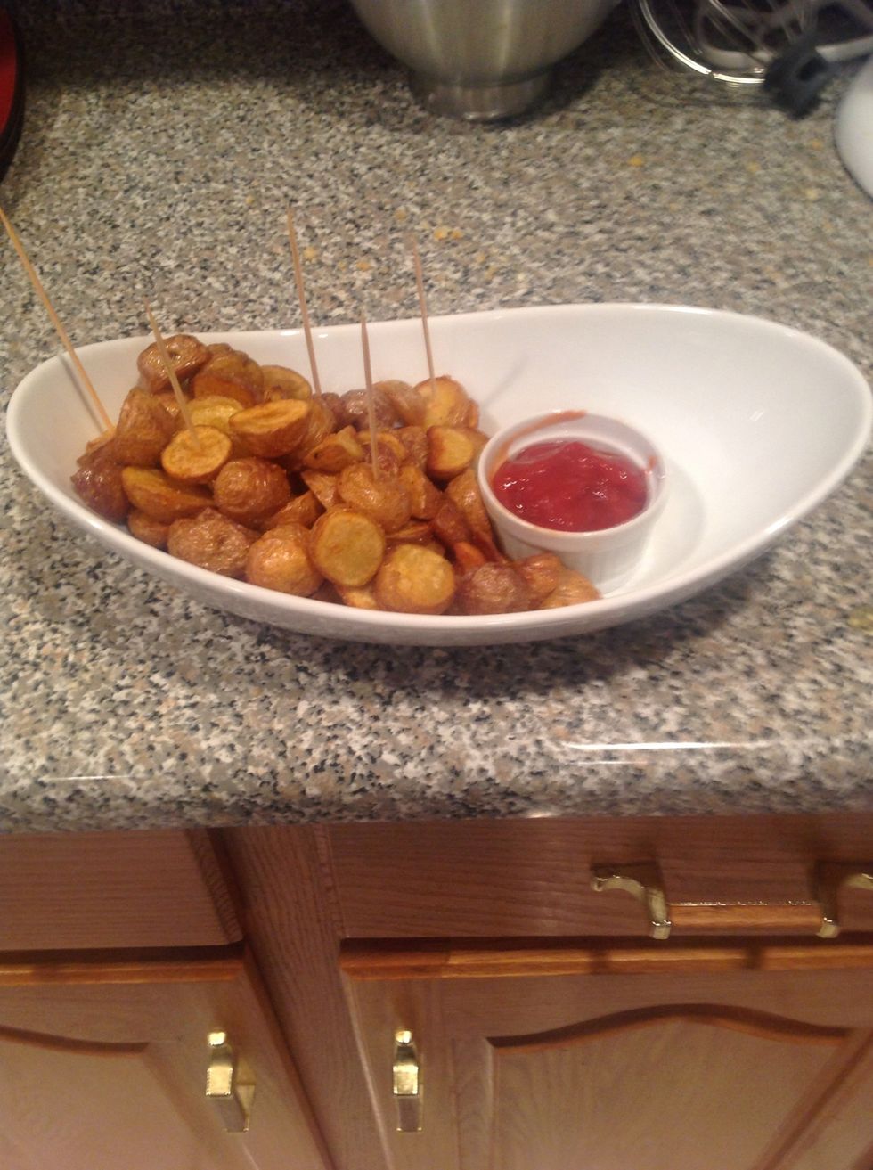 Serve with some "chup" or maybe some garlic aioli.  Give these a try, and you"ll then know how to make potatoes everyone enjoys!  Like I promised, crispy on the outside and creamy mashed in da middle.