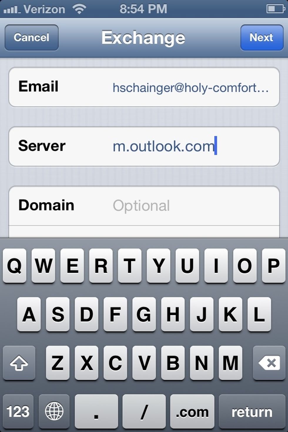 Server is m.outlook.com