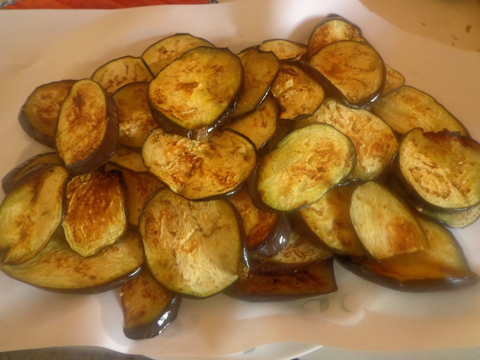 Set aside after cooking the slices. This is an example of how it should look.