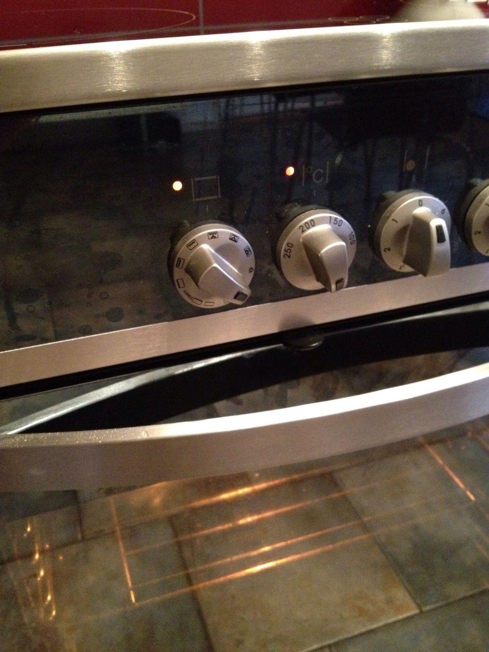 Set the oven for 175 \u00b0C or 347 \u00b0F