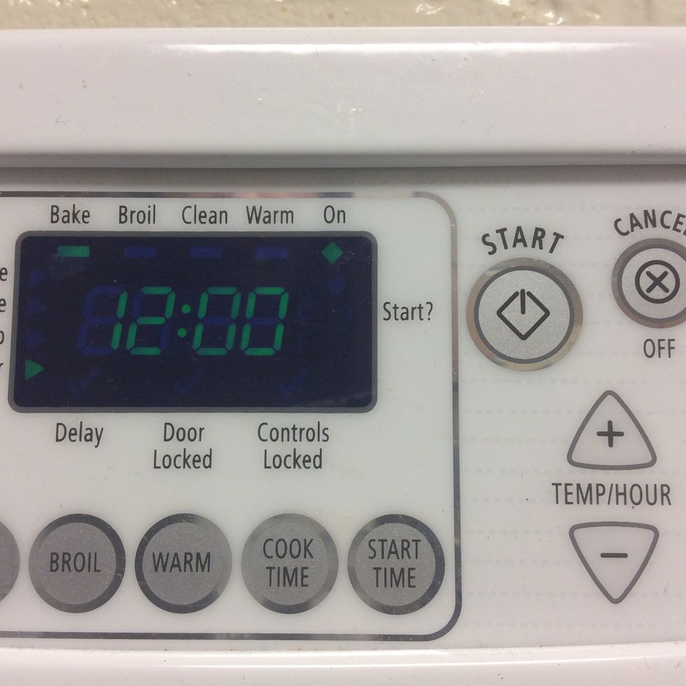 Set the oven to 12 minutes.