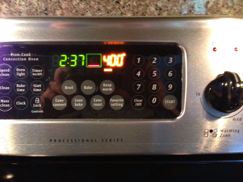 Set the oven to 400\u00b0F and wait for it to pre-heat!