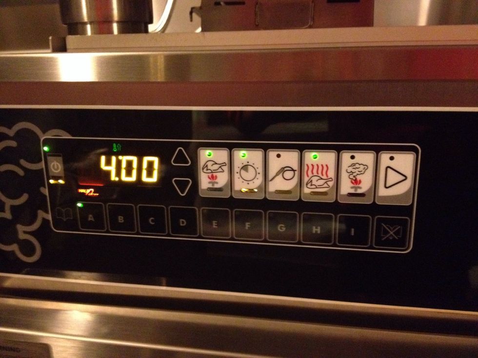 set the smoking time to 4 hrs. by pressing the smoke button and adjusting with the up & down arrows