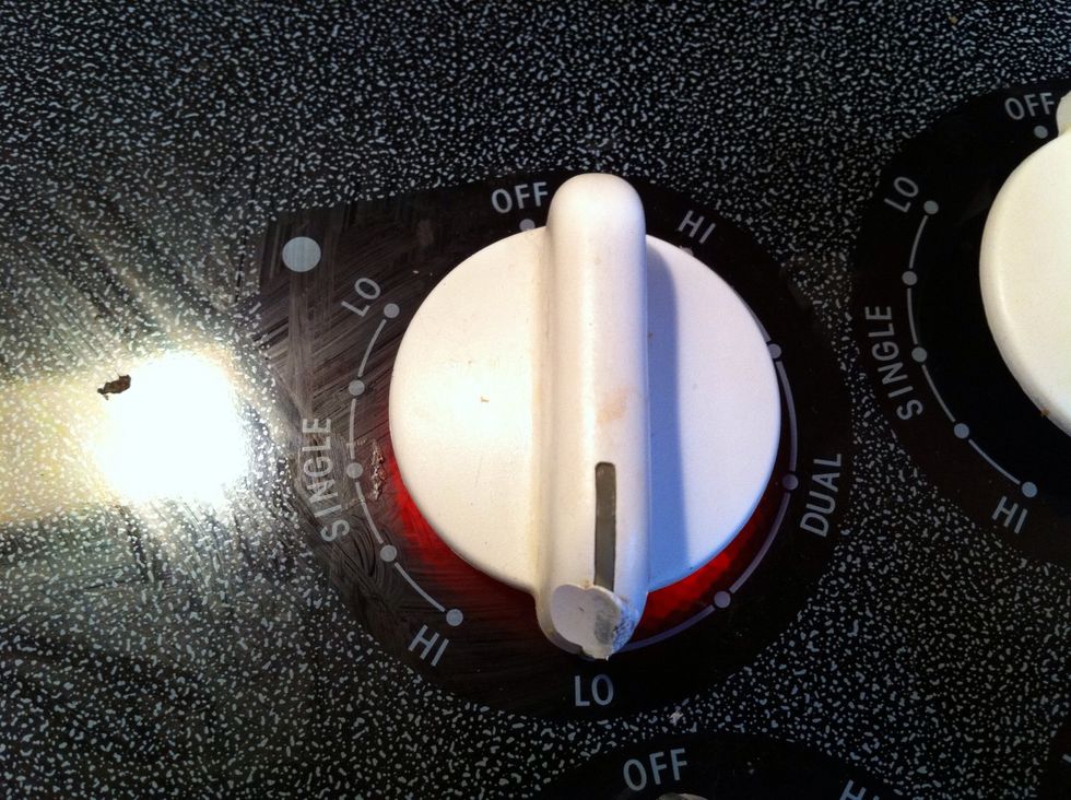 Set to low and allow the sauce to simmer for 20 minutes, then stir again!