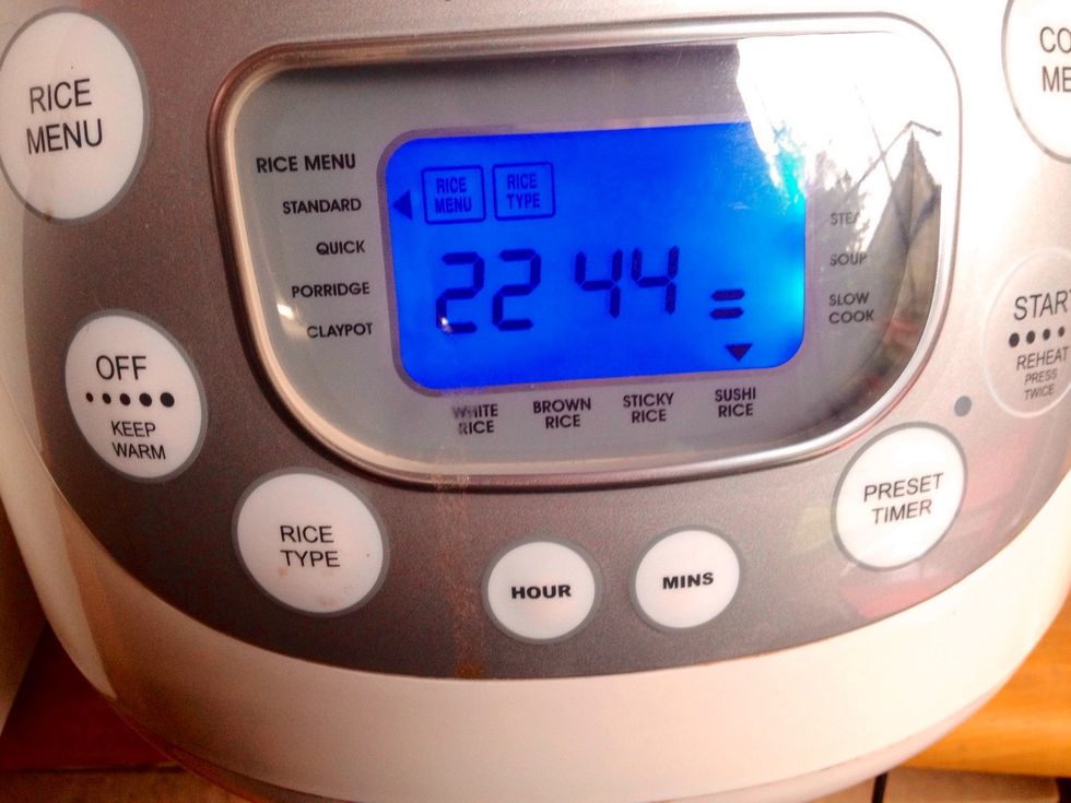 Set your rice cooker according to manufacturer's instructions. The cooking time should be automatic. If not, then that'll have to be a different guide. Let me know if you need a guide for that.