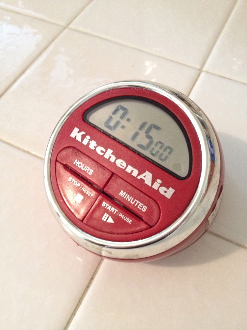 Set your timer to 15 minutes and start it right away. You're ready to start roasting . It usually takes between eight and 15 minutes to roast the beans depending upon the region and type of roast.
