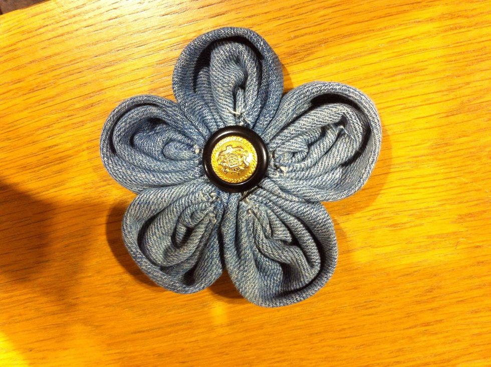 Sew button to center or....